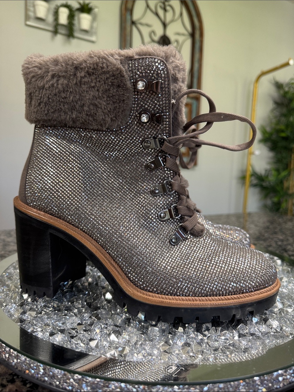 Jennifer Lopez taupe Sparkle Fur Cuff Lace-Up Block Heel Boots EUC 8.5